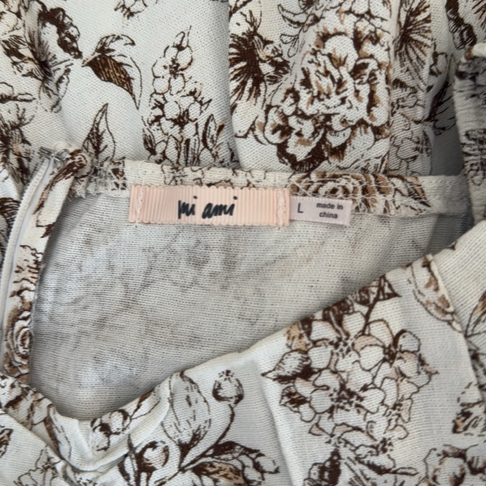Brown and white floral dress with cinched sleeves - Picture 5 of 5